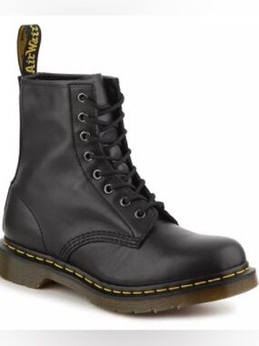 Dr. Martens Classic Black Leather 8-Eye Lace-Up Boot Yellow Stitching Size 8